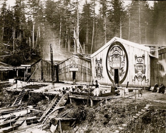 xwamdasbe house with sign