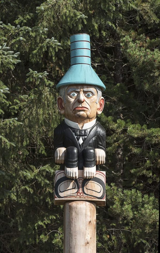 SewardsPole5999LoRes-1-of-1-647x1024