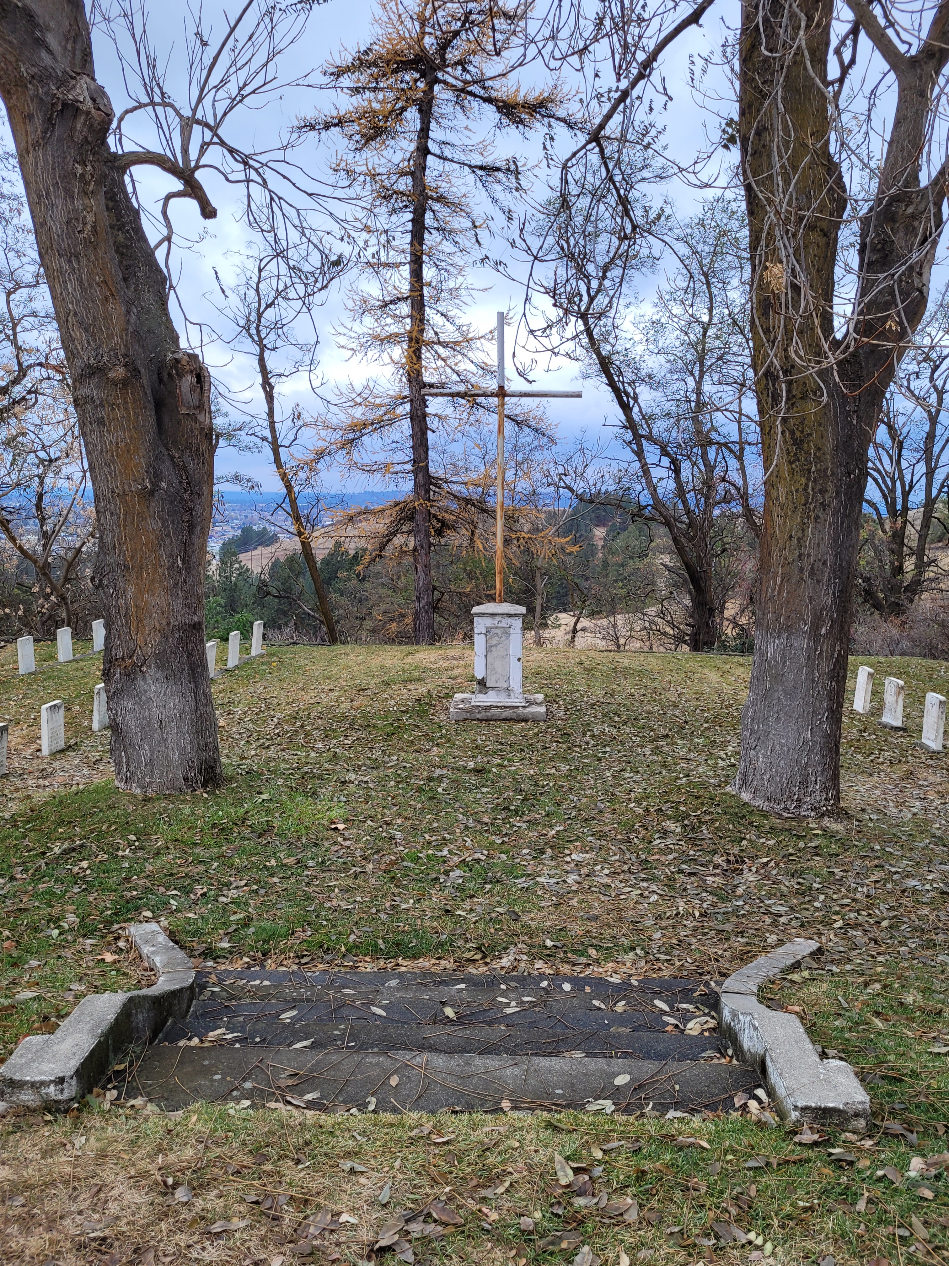 MT ST MICHAELS CEMETERY VISTA
